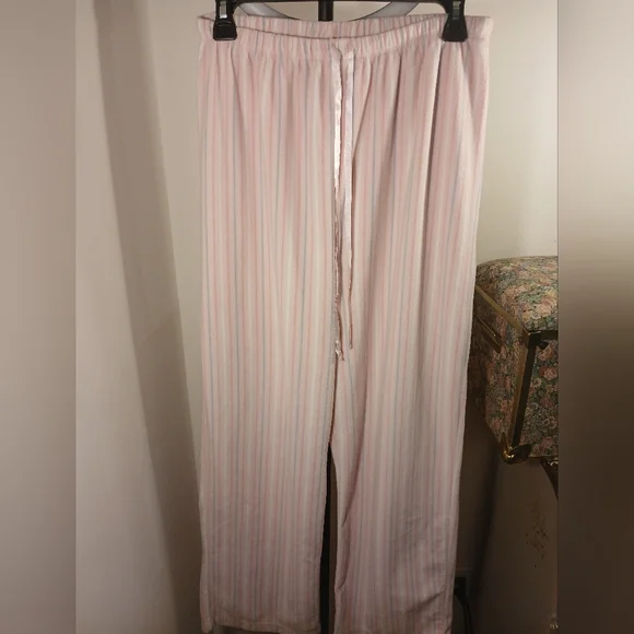 Croft & Barrow Pink Striped Pajama Set - Picture 8 of 10